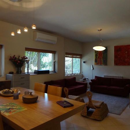 1 Or 2 Rooms With Breakfast And Parking Jerusalem Ngoại thất bức ảnh