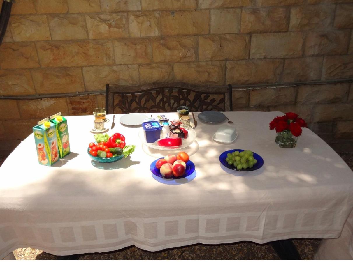 1 Or 2 Rooms With Breakfast And Parking Jerusalem Ngoại thất bức ảnh